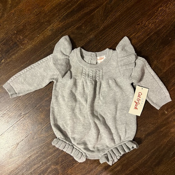 NWT Cat & Jack Knit Ruffle Romper - Picture 2 of 3